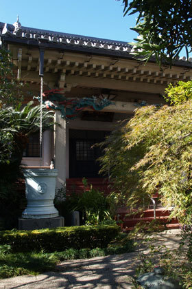 2007_pb133965