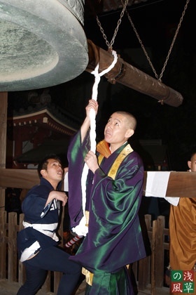 2008_pc318837b_2